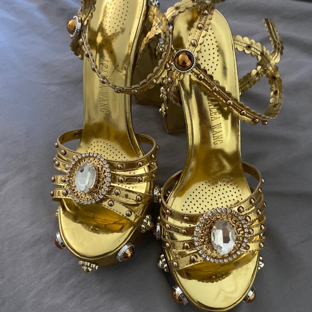 Gold platform Azalea Wang heels